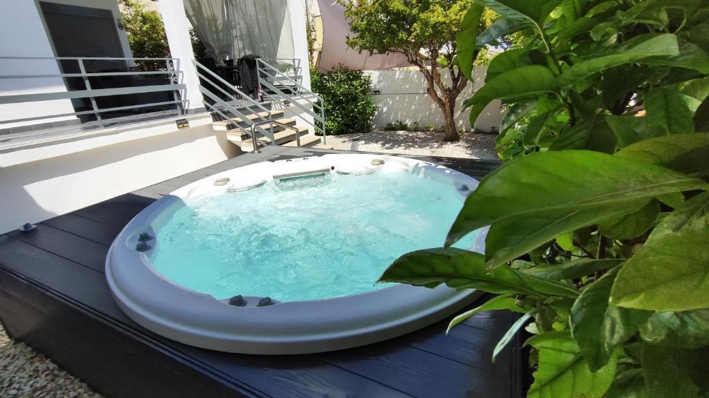 Πισίνα στο ή κοντά στο Seaside House in Nea Makri