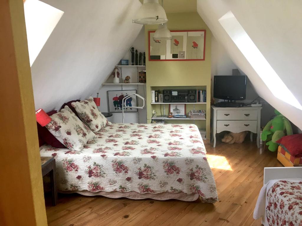 Chambres d'hôtes Villa Symphorien Surzur - 三人间