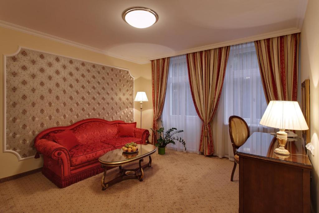 Posezení v ubytování Hotel Saint Petersburg