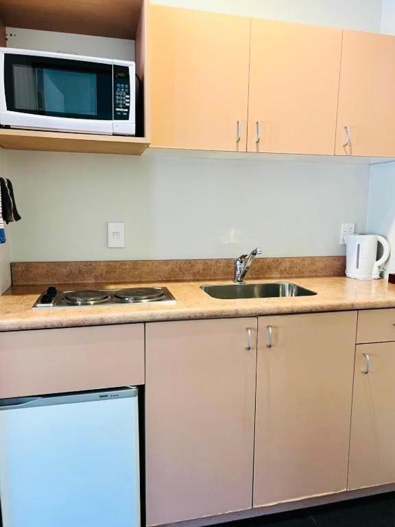 Bush Inn Court Motel - Resim 44