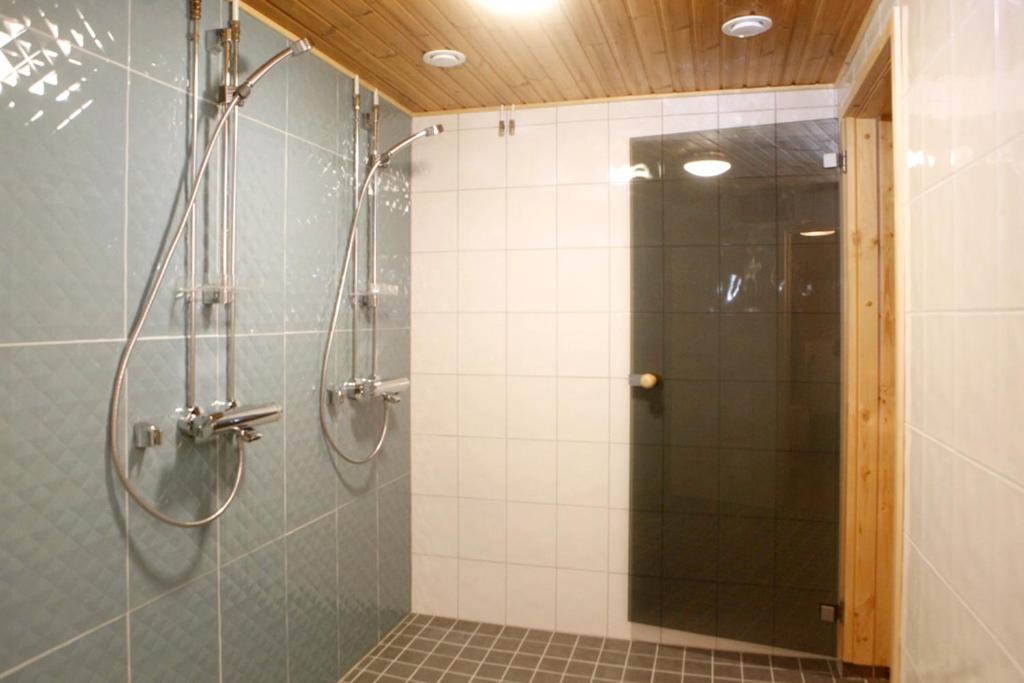 Koupelna v ubytování Hotelli Pogostan Hovi