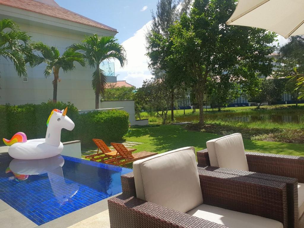 Biệt Thự 2 Phòng Ngủ Với Hồ Bơi Riêng