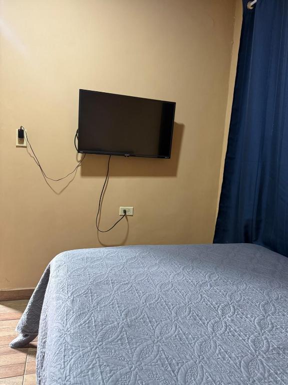 TV a/nebo společenská místnost v ubytování Apartamento estudio