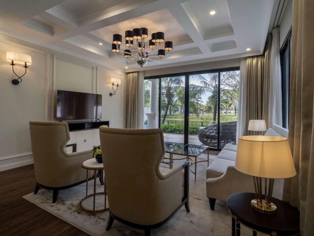 Villa 4 Bedroom- Free 2 kids under 12 years