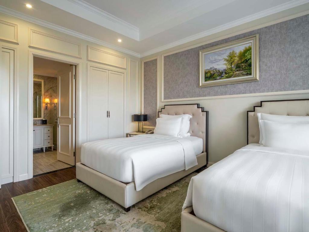 Biệt Thự 4 Phòng Ngủ - Hồ Bơi Riêng