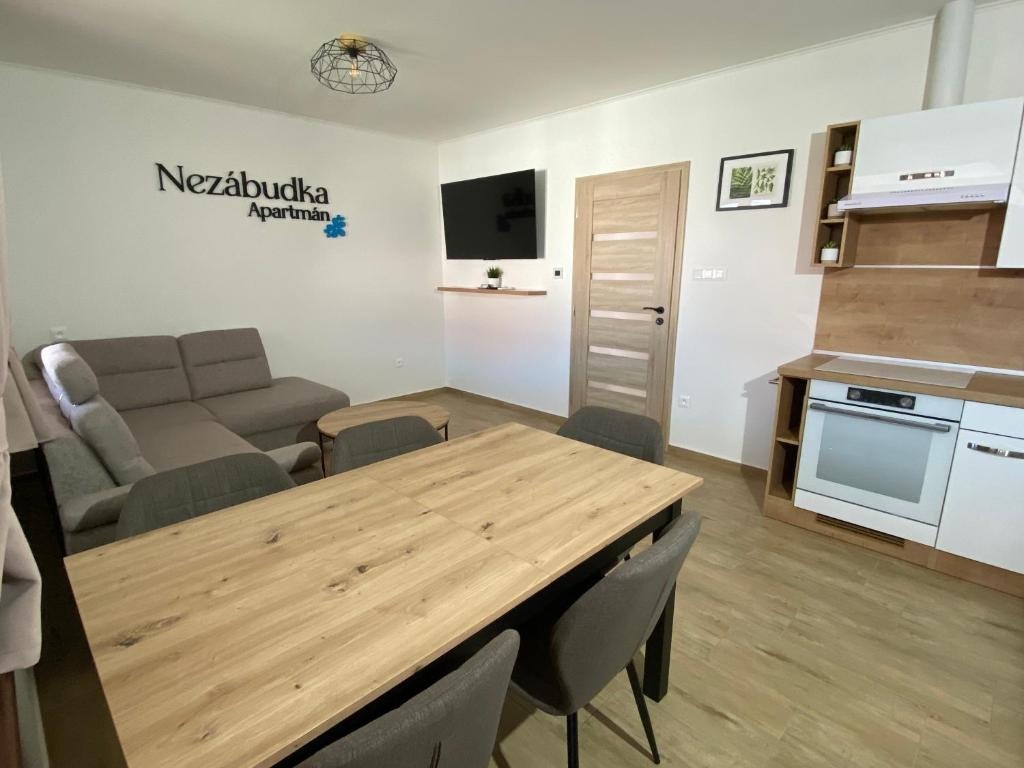 Kuchyň nebo kuchyňský kout v ubytování Apartmán Nezábudka