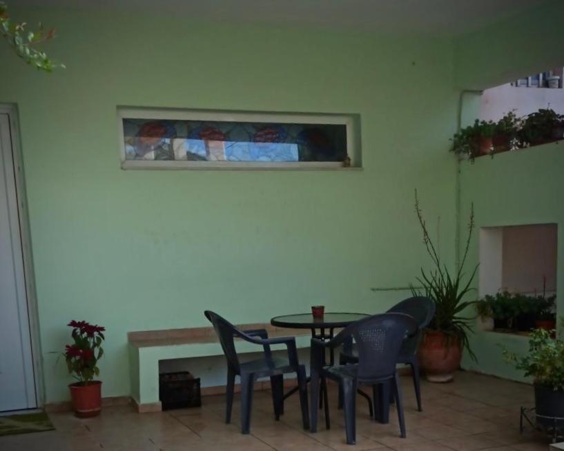 Fotografie z fotogalerie ubytování Relaxing home at Kiato v destinaci Kiáton
