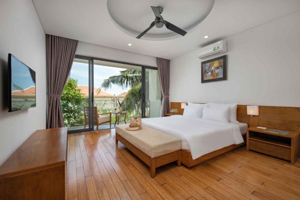 Biệt thự Deluxe 4 Phòng ngủ có Hồ bơi Riêng