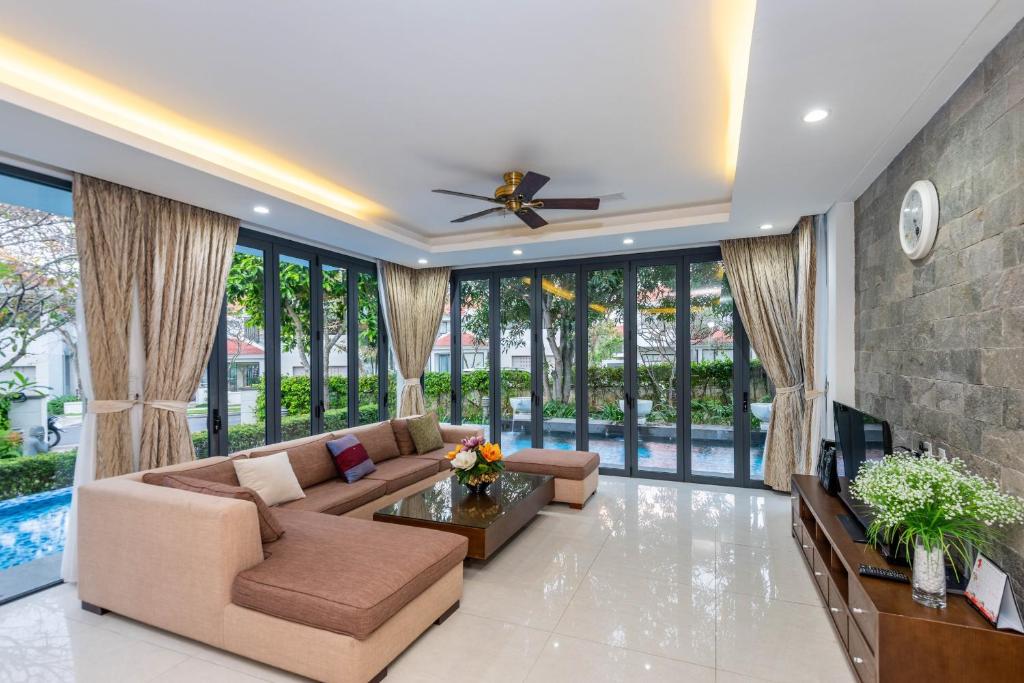 Biệt thự Deluxe 4 Phòng ngủ có Hồ bơi Riêng