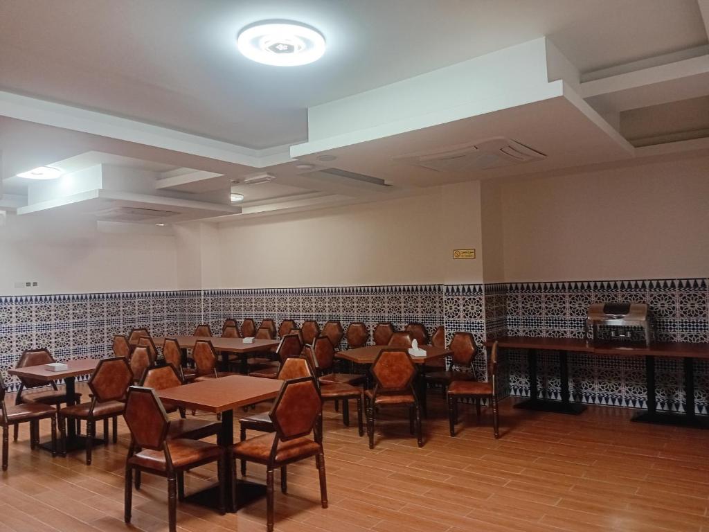 Restaurace v ubytování Sapphire Club muscat Hotel