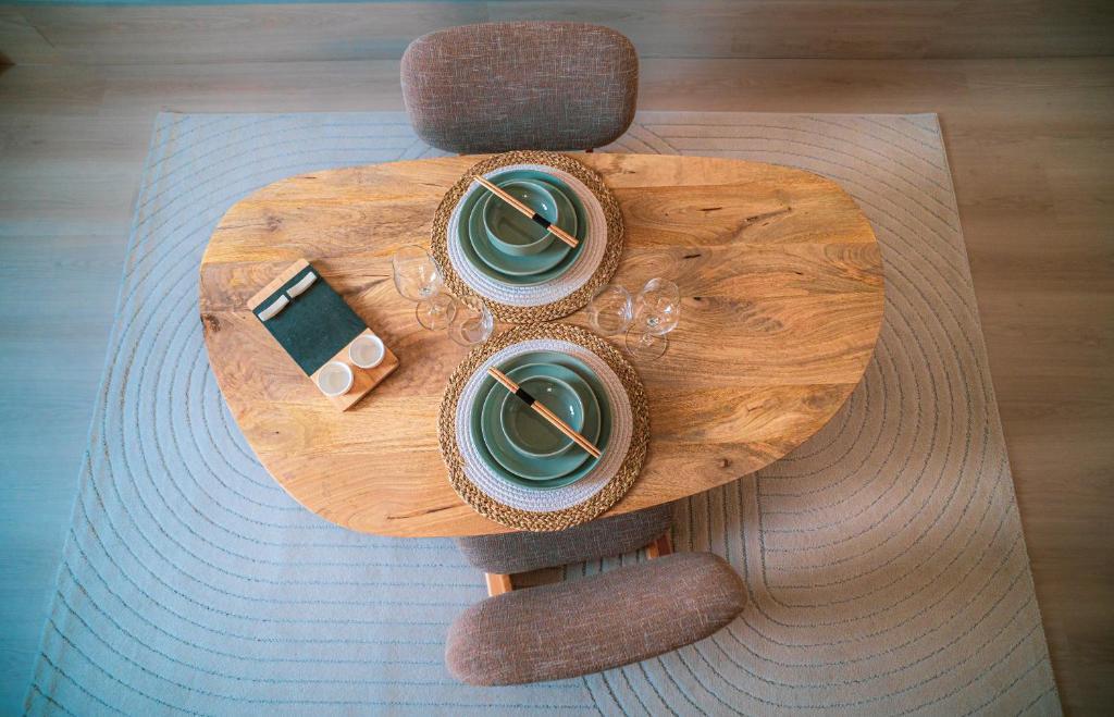 Nuit romantique, Suite avec jacuzzi et cinéma privé au design Japandi – photo 14