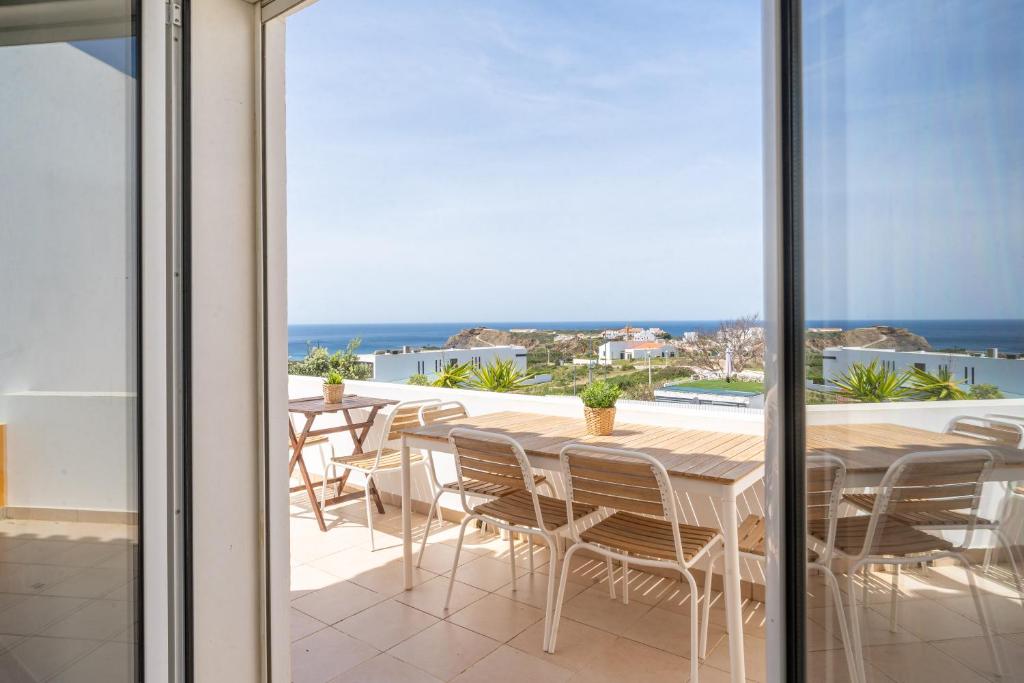 The Suites by The Lighthouse Arrifana - 9