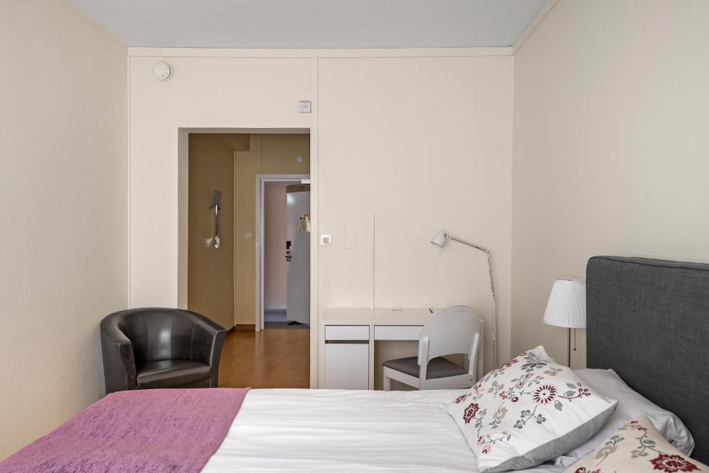 Sure Hotel by Best Western Ojaby Herrgard - Standaard King Kamer