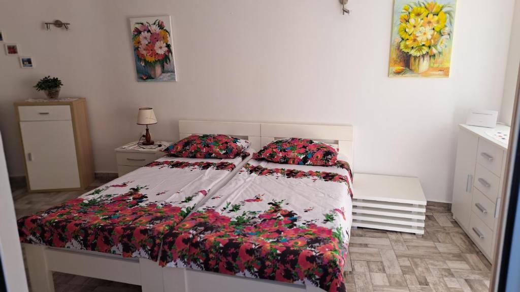 Posteľ alebo postele v izbe v ubytovaní Lorena Apartment Dubrovnik