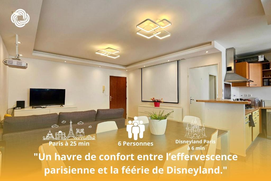 un salon avec un canapé et une table dans l'établissement Appartement T3 à 5 min de Disney et 25min de Paris, à Bussy-Saint-Georges