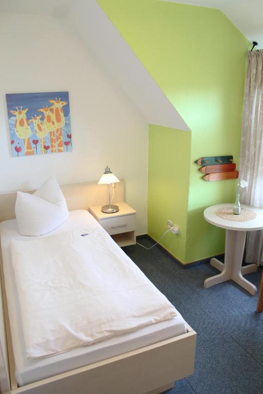 Hotel Ostfriesland garni - 双人间 - 带独立卧室（2 - 3名成人）