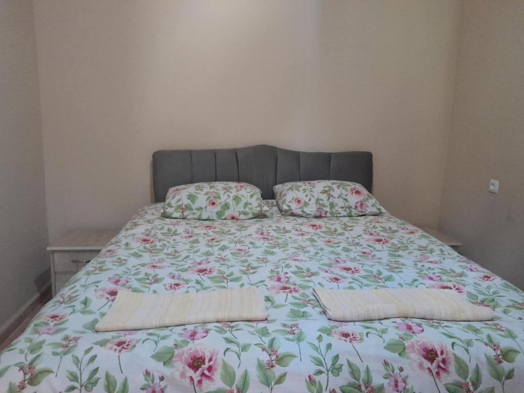 Postel nebo postele na pokoji v ubytování BaBa guesthouse