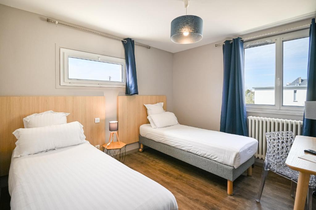 Saint Aubin Logis Hôtel & Restaurant - Quarto Quádruplo