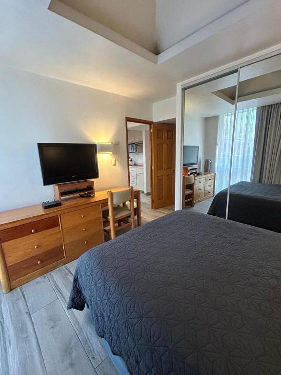Suites Arquimedes 33 photo