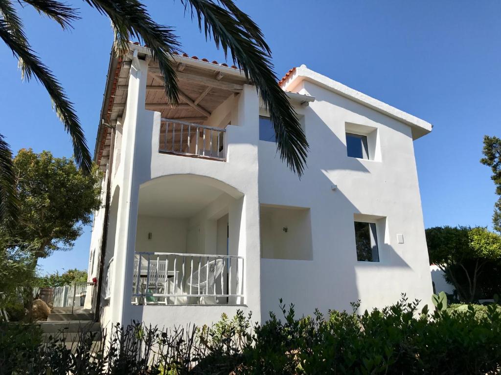 The building in which the holiday home is located