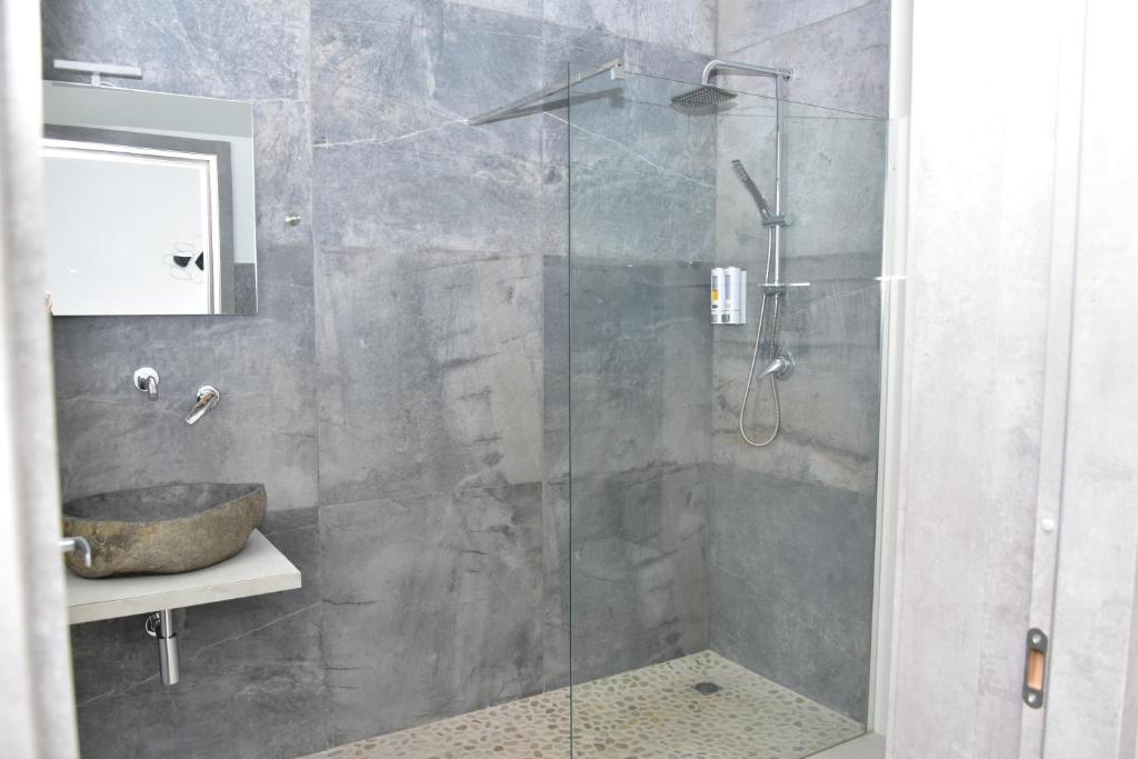 Koupelna v ubytování Yllen Rooms