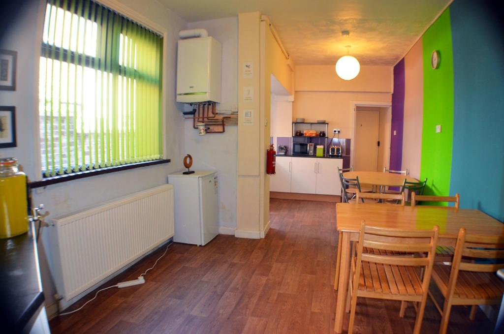 Kuchyň nebo kuchyňský kout v ubytování Birchfields Guest House