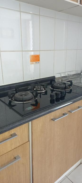 Kuchyň nebo kuchyňský kout v ubytování Cómodo y acogedor departamento 2D1B