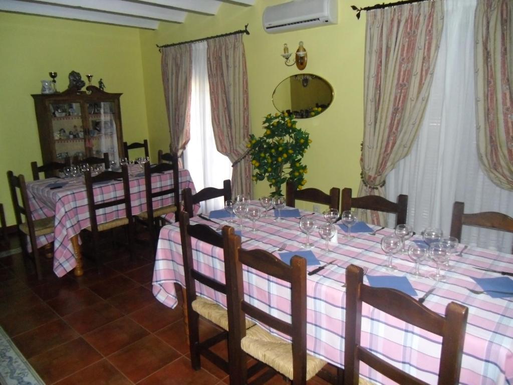 Restaurant ou autre lieu de restauration dans l'établissement Casa Maidevera