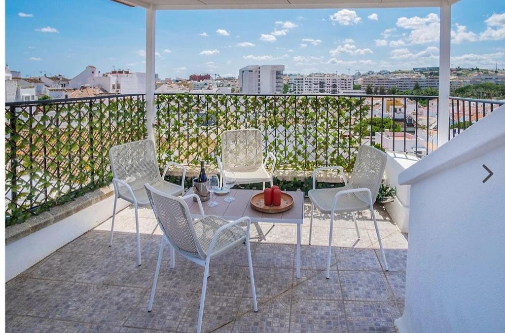 Balkón nebo terasa v ubytování Ático Céntrico Estepona