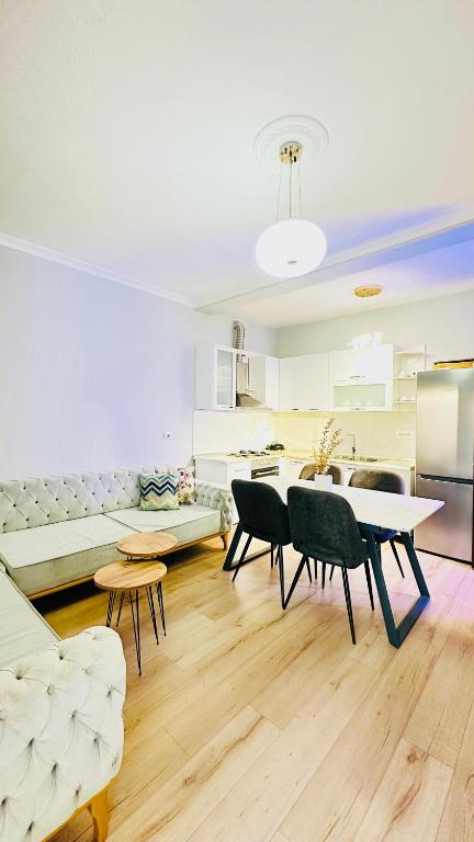 Gallery image of Blloku Luxury 2 bedroom apartment in Tirana