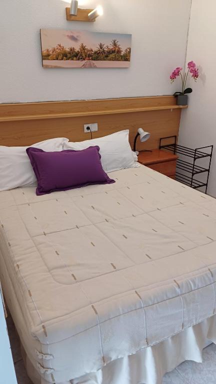 Posteľ alebo postele v izbe v ubytovaní Apartamento CAP SALOU con opción plaza Parking