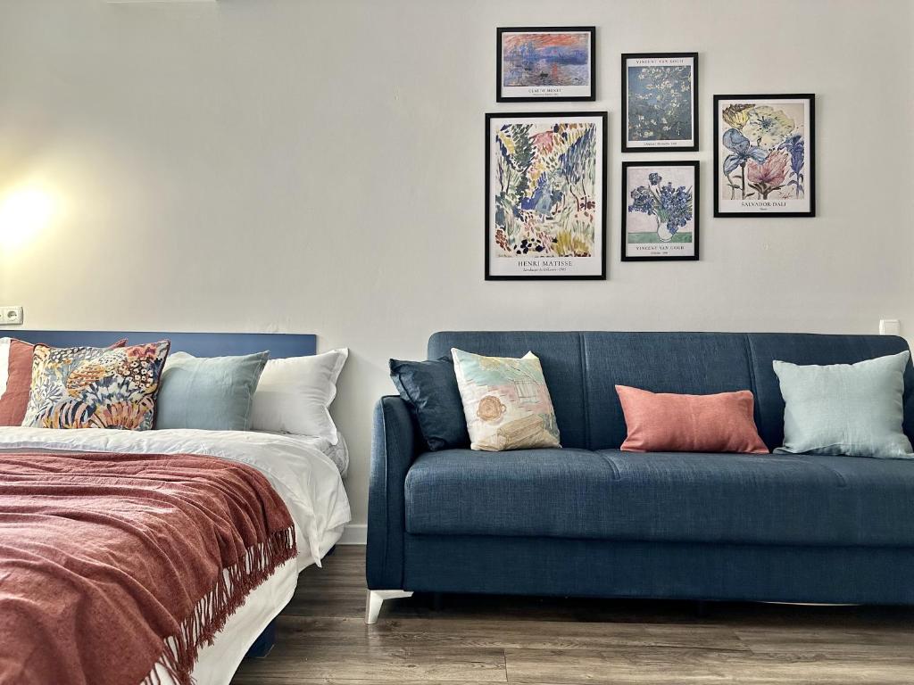 Postel nebo postele na pokoji v ubytování Студия ПРОВАНС в центре Алматы