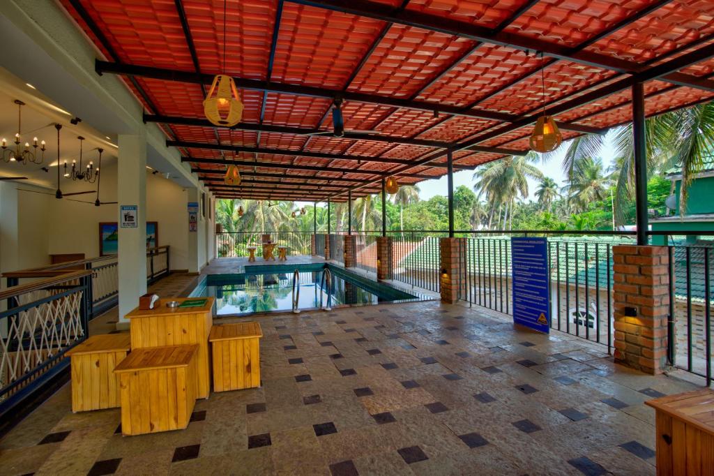 Bazén v ubytování Dimaru Boutique Hotel nebo v jeho okolí