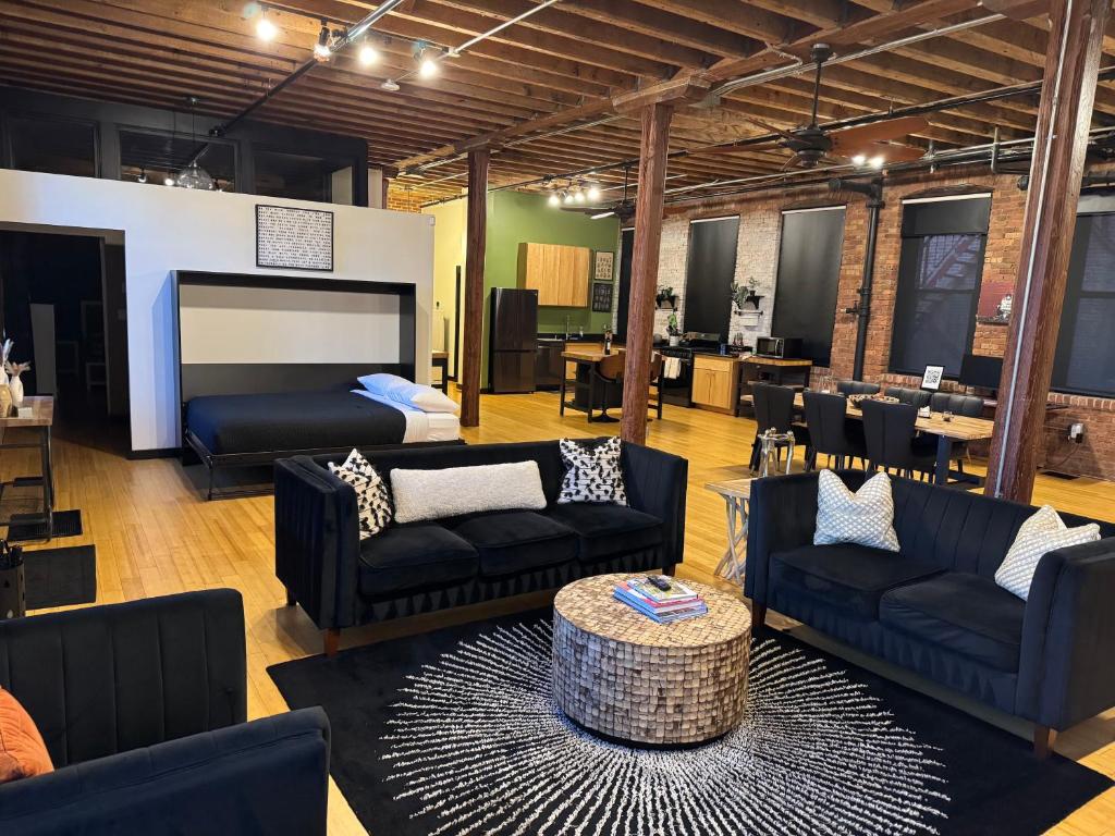 Posezení v ubytování Brick City Loft