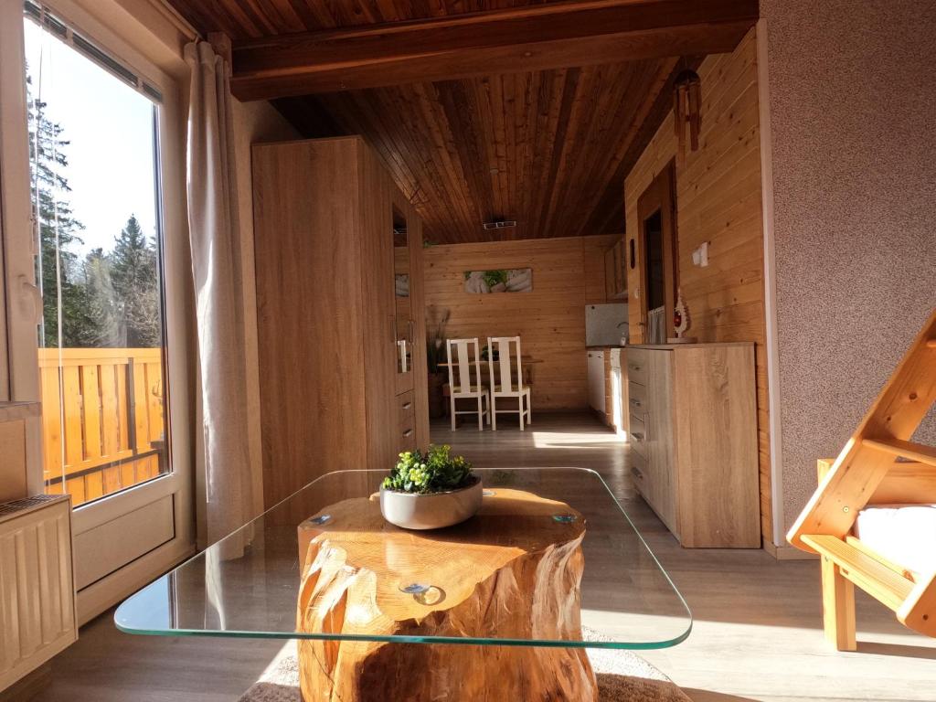 Posezení v ubytování Holiday Home Forest Peace, Lavrovec