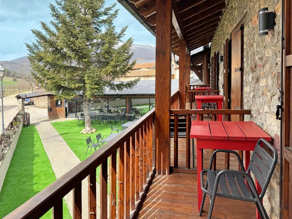 Hotel Cal Rei de Talló - Suite Con Terraza