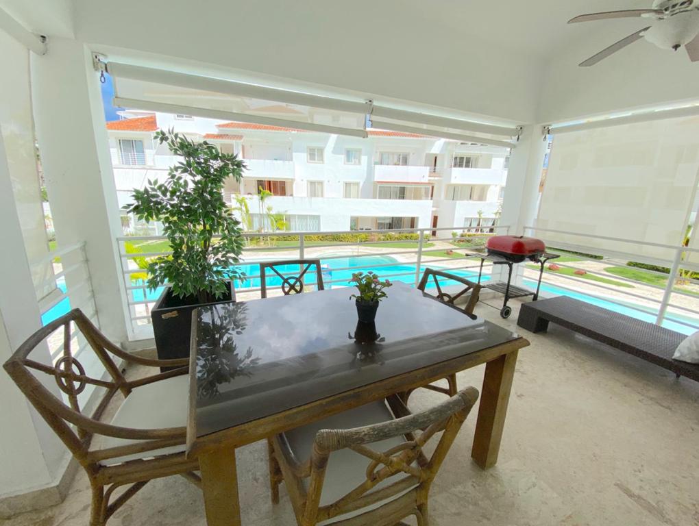 Bazén v ubytování CARIBBEAN DREAM Villas & Apartments ocean view Playa LOS CORALES nebo v jeho okolí