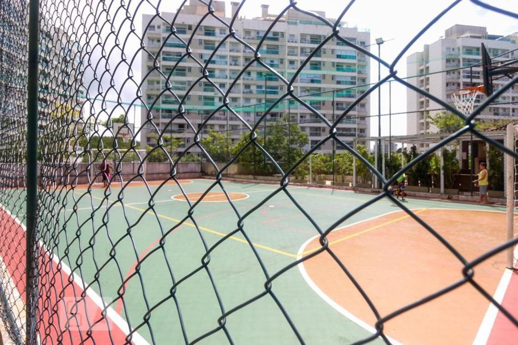 Tennis and/or squash facilities at Cobertura Sublime Max or nearby