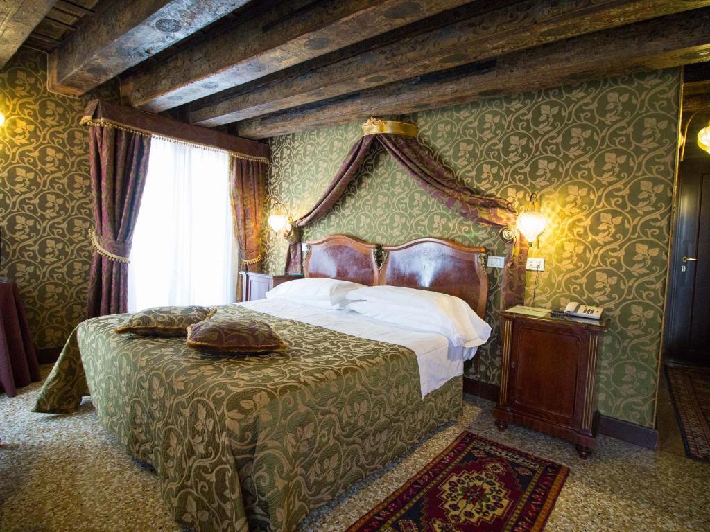 Hotel Palazzo Abadessa - Resim 36