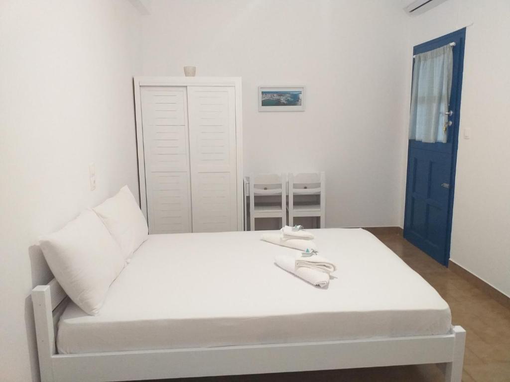 Saint Anargyroi apartment