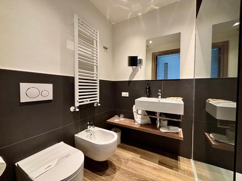 Łazienka w obiekcie Hotel Aquila D'Oro Desenzano