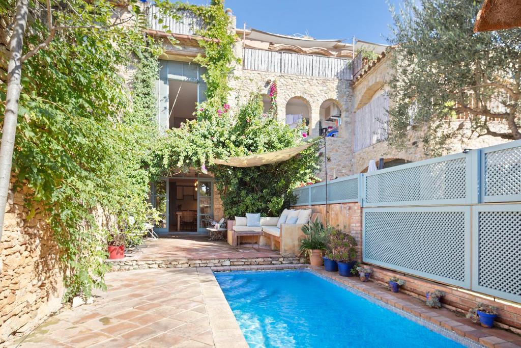 Fotografie z fotogalerie ubytování Encantadora casa en Peratallada v destinaci Peratallada