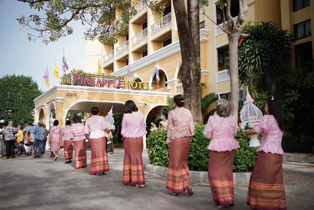 The Pineapple Hotel - Resim 28