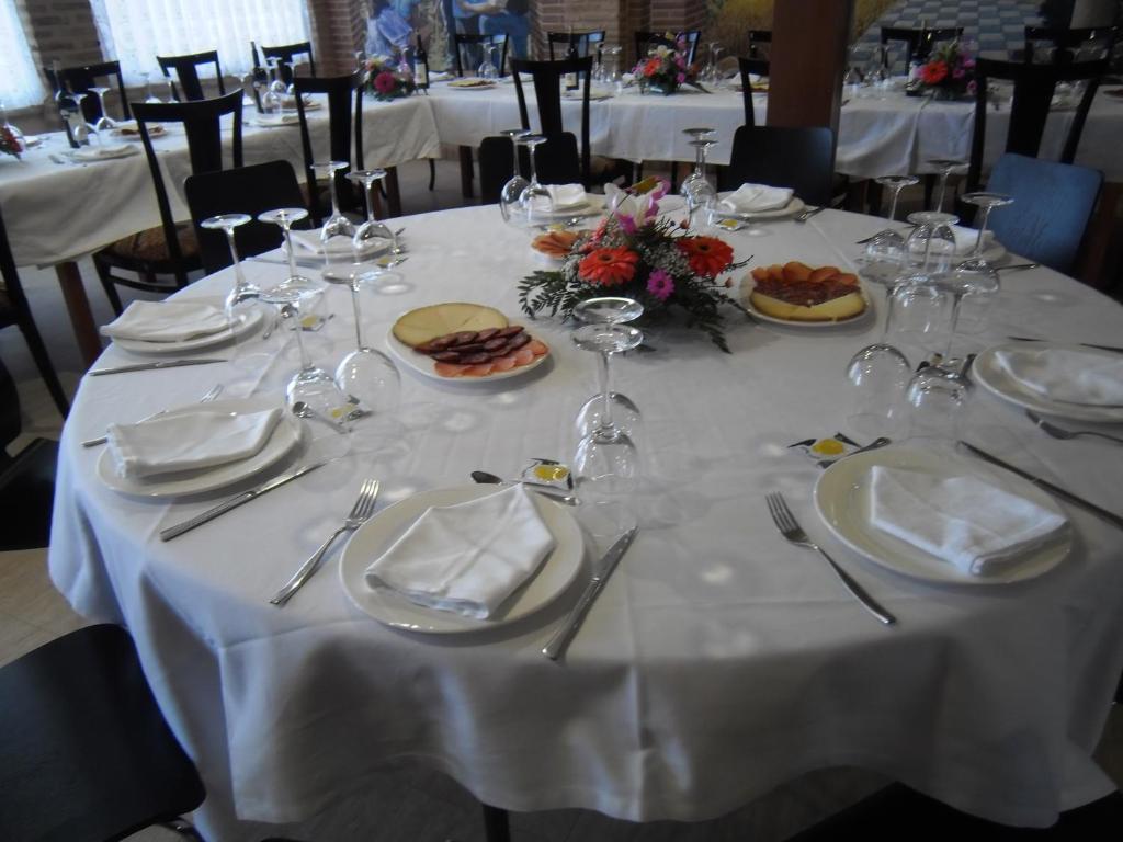 A restaurant or other place to eat at Domus Viatoris