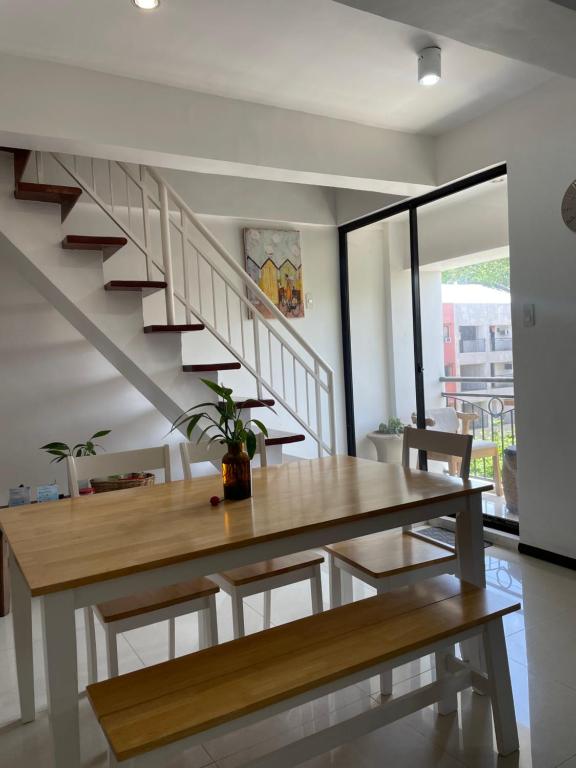 Gambar di galeri bagi The Penthouse Suite di Pusok