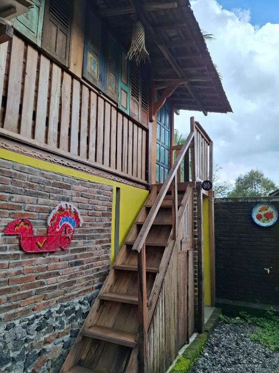 Fotografie z fotogalerie ubytování Omah Kepel Yogyakarta v destinaci Soprayan