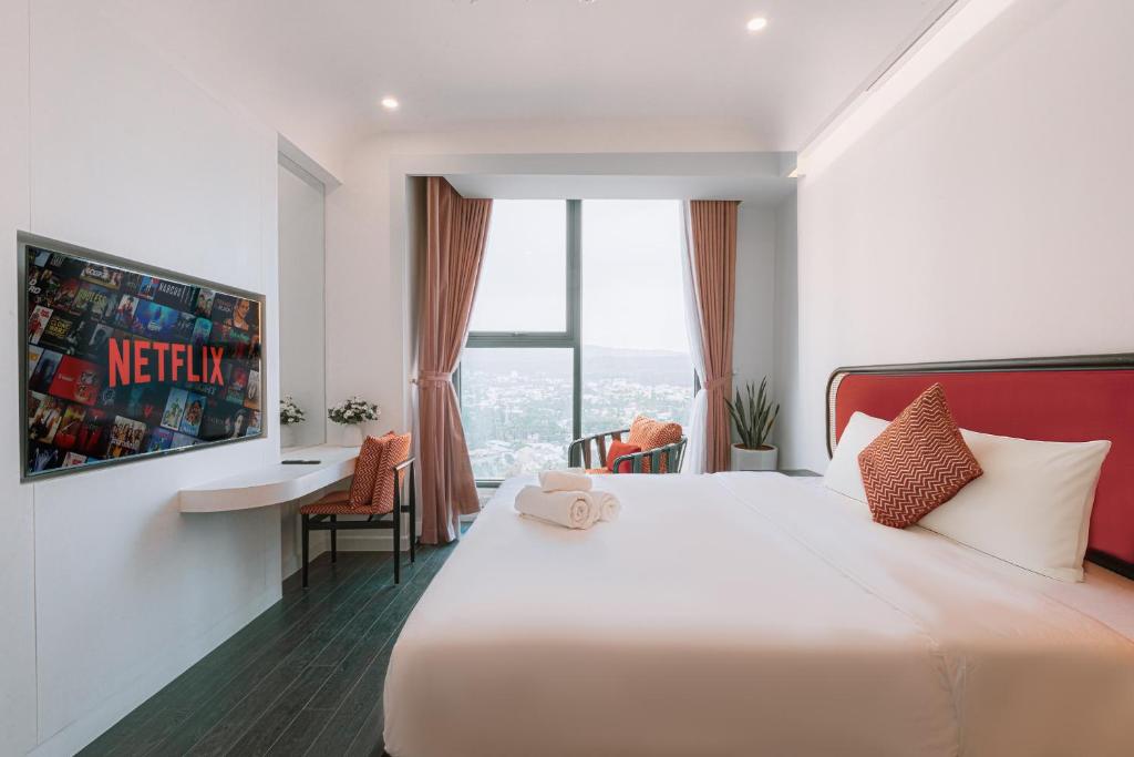 2 Bedroom City View