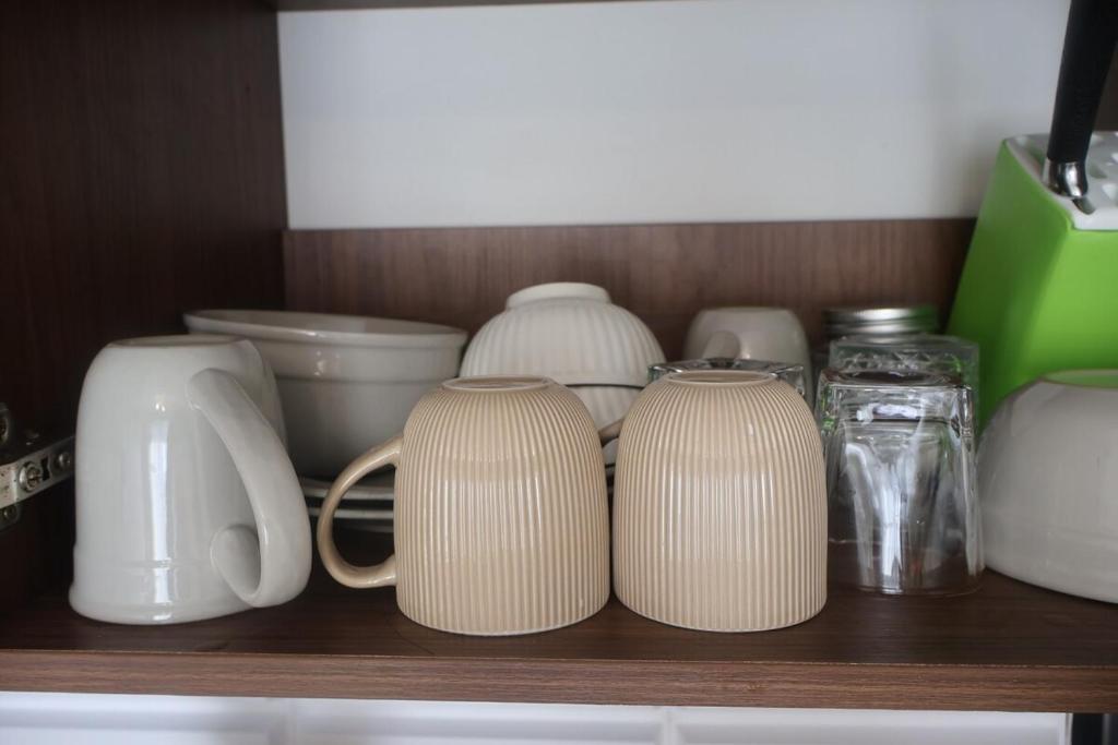 Facilități de preparat ceai și cafea la Pool view Condo with Balcony near Mactan Airport - La Vela Studio Mactan