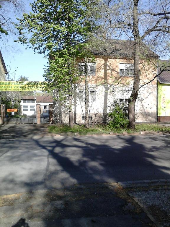 Belvárosi Vendégház - Habitación Triple Económica