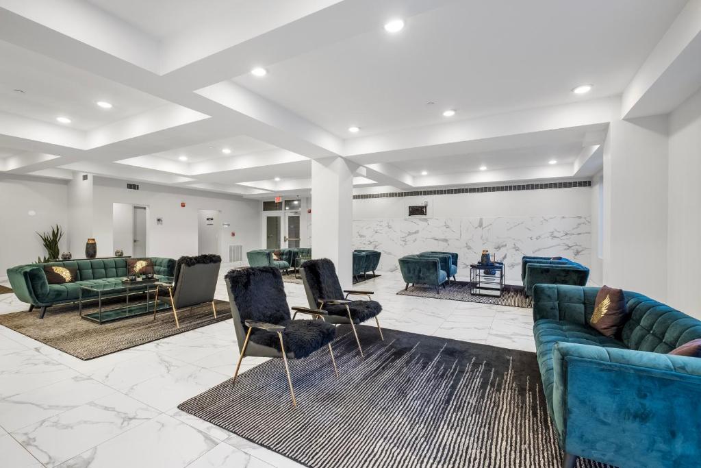 Posezení v ubytování Luxury 1br Nolibs Pool Access